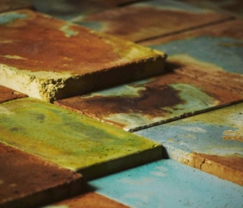 Baldosas de Concreto Manchadas con Ácido